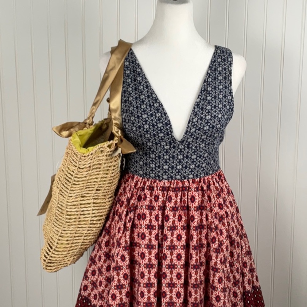 New REEF straw tote